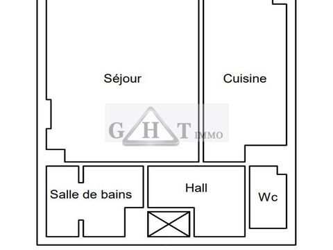 HABITATION A USAGE DE LOCAL PROFESSIONNEL  27 M&sup2;  LE CANNET 129000 06110 Le cannet