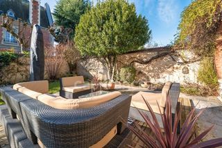  Maison � vendre 8 pi�ces 235 m�