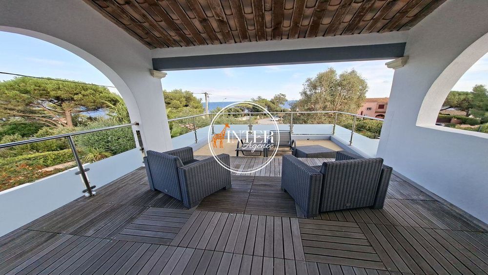 � vendre  Villa Roquebrune-sur-Argens (83520)