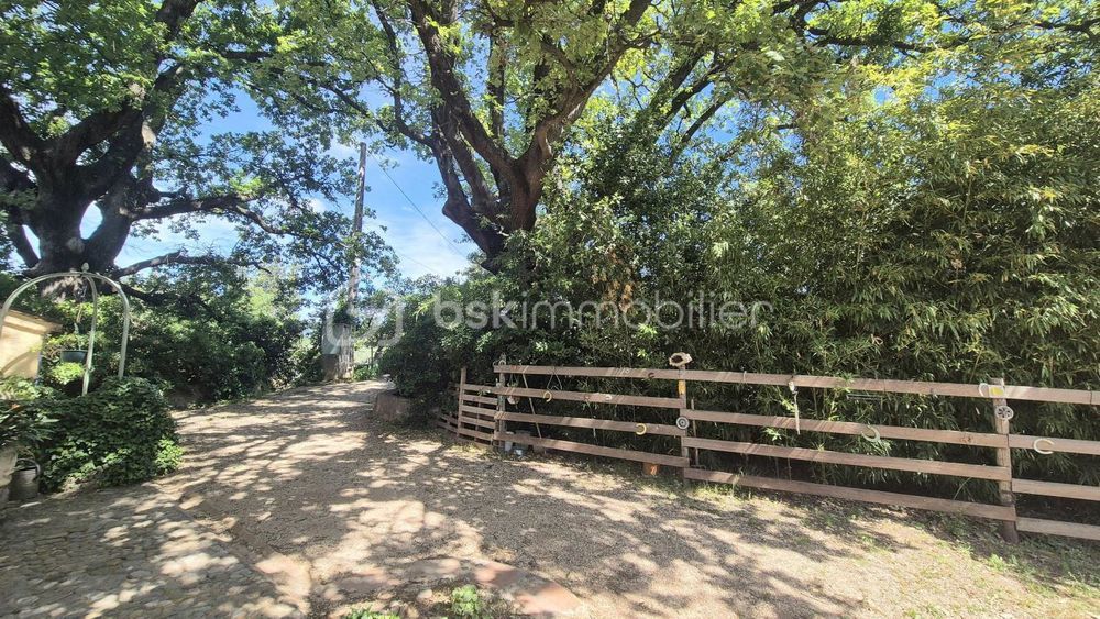 � vendre  Maison Cuers (83390)
