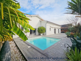  Propri�t�/ch�teau � vendre 9 pi�ces 441 m�