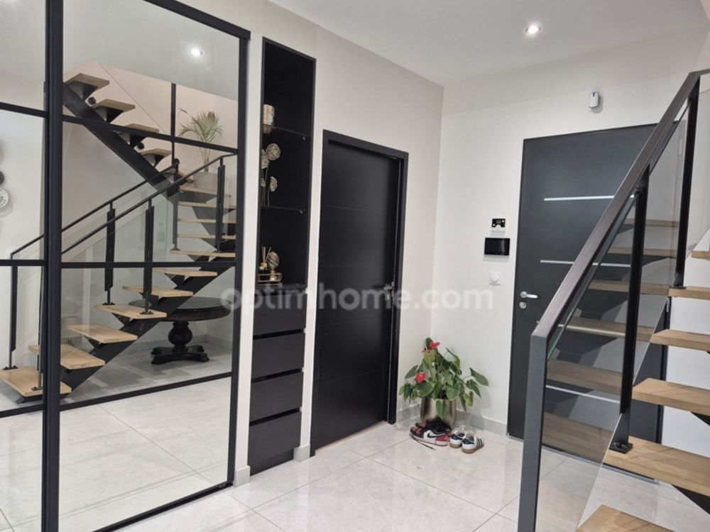 � vendre  Maison Bourgbarr� (35230)