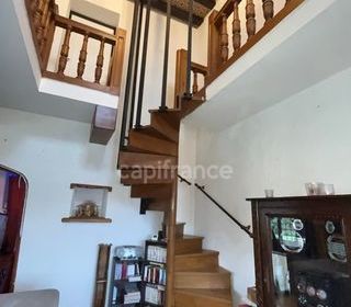  Maison � vendre 9 pi�ces 240 m�