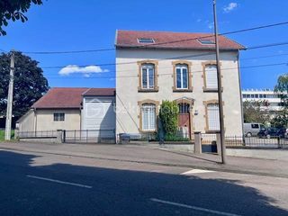  Immeuble � vendre 15 + pi�ces 500 m�