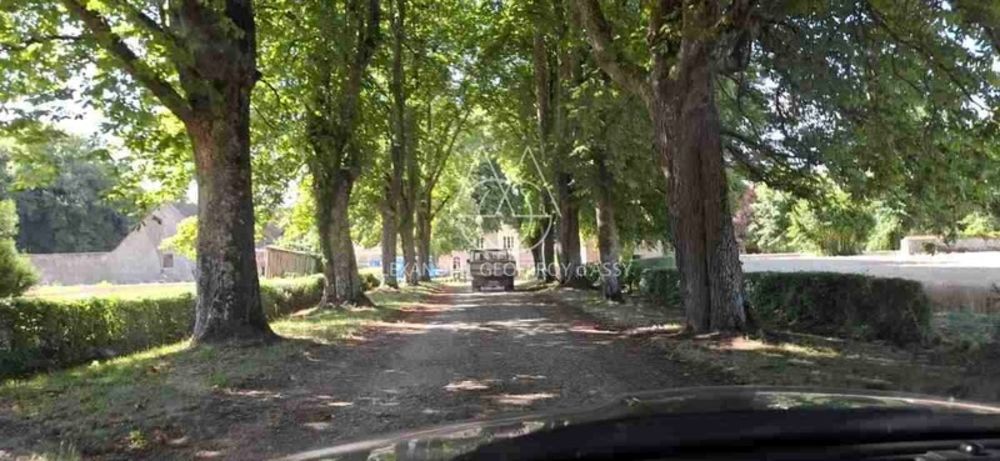 � vendre  Propri�t�/ch�teau Blois (41000)