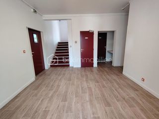  Immeuble � vendre 15 + pi�ces 486 m�