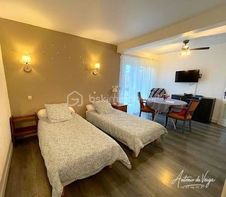  Immeuble � vendre 15 + pi�ces 359 m�