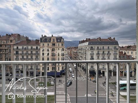   T3 sur Grenoble aux portes du centre-ville avec vue d�gag�e Appartement - 3 pi�ce(s) - 66 m�