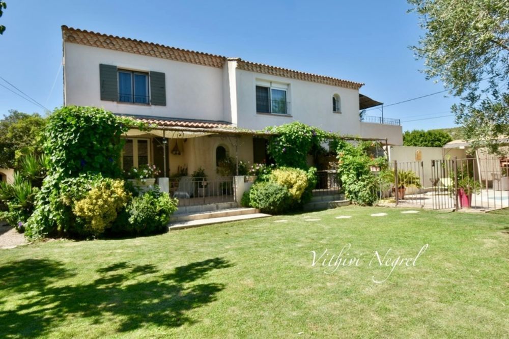 � vendre  Villa Mouri�s (13890)