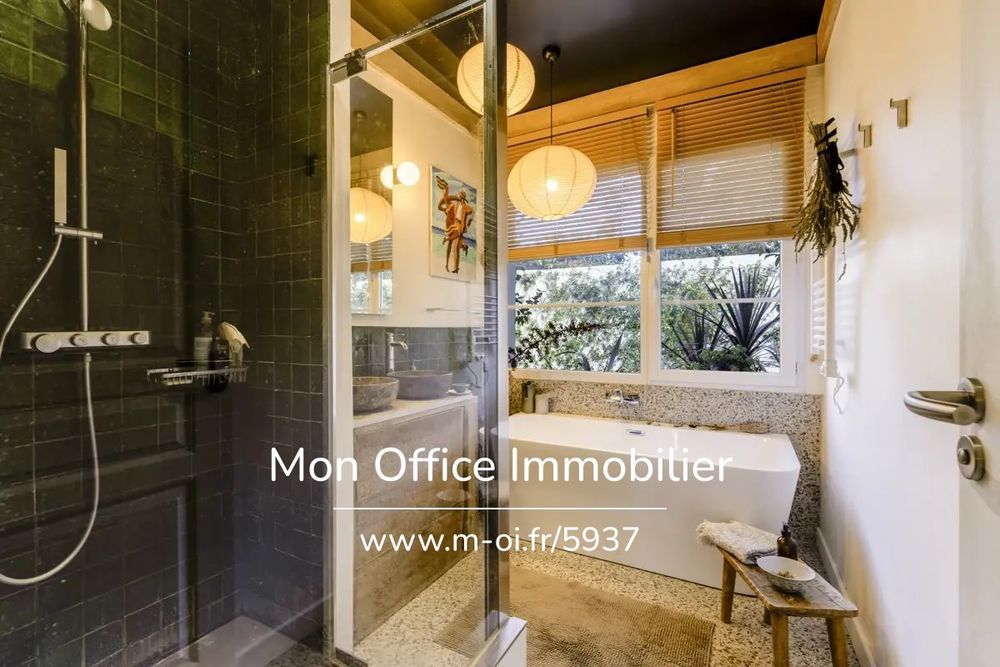 � vendre  Maison �guilles (13510)