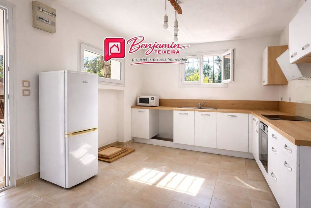 � vendre  Maison Saint-Rapha�l (83700)