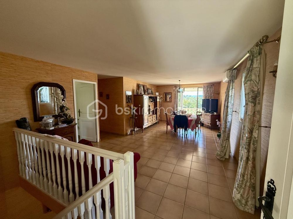 � vendre  Maison Saint-Rapha�l (83700)