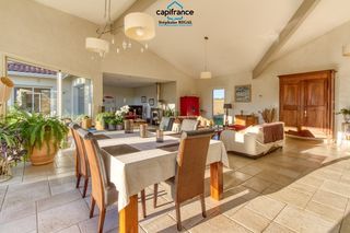  Propri�t�/ch�teau � vendre 6 pi�ces 190 m�