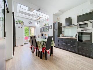  Villa � vendre 4 pi�ces 140 m�