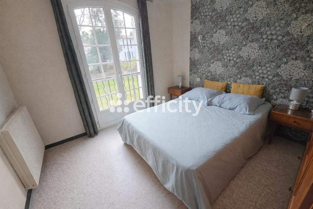 � vendre  Villa Rousset (13790)