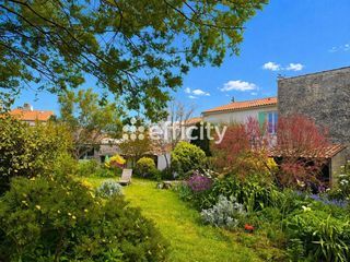  Maison � vendre 10 pi�ces 235 m�