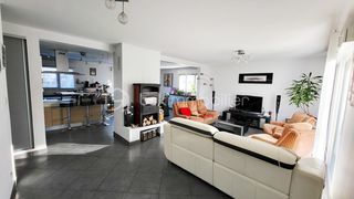  Maison � vendre 9 pi�ces 220 m�