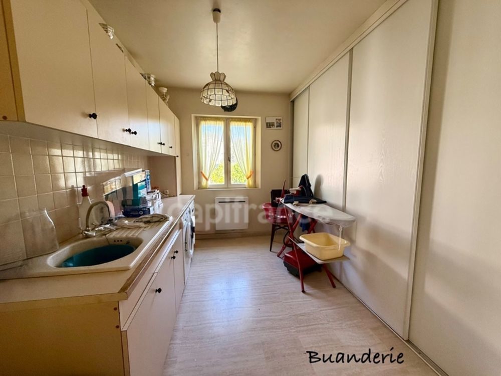 � vendre  Propri�t�/ch�teau Lauris (84360)