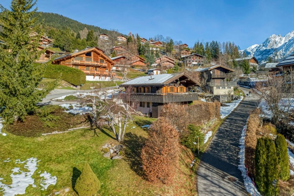 � vendre  Chalet La Clusaz (74220)