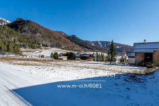  Terrain � vendre 5 pi�ces 800 m�