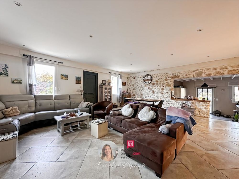 � vendre  Maison Figani�res (83830)