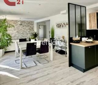  Maison � vendre 7 pi�ces 203 m�