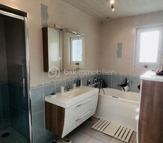  Propri�t�/ch�teau � vendre 5 pi�ces 100 m�