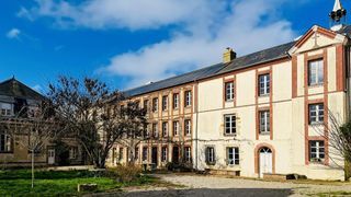  Propri�t�/ch�teau � vendre 15 + pi�ces 915 m�