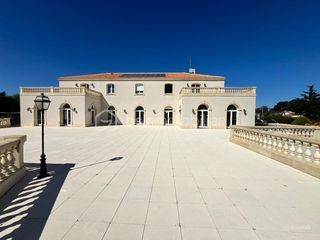  Propri�t�/ch�teau � vendre 12 pi�ces 483 m�