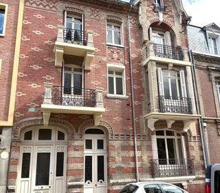  Maison � vendre 11 pi�ces 305 m�