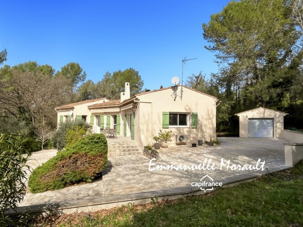 � vendre  Villa Bagnols-en-For�t (83600)