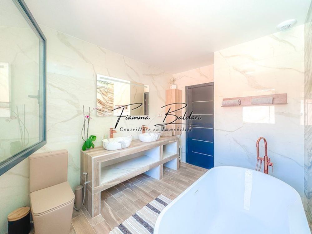 � vendre  Villa Folelli (20213)