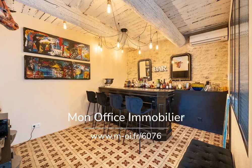 � vendre  Propri�t�/ch�teau M�nerbes (84560)