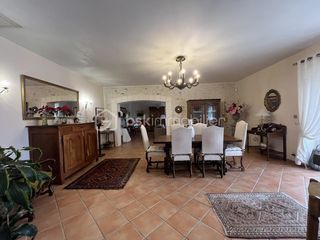  Maison � vendre 5 pi�ces 180 m�