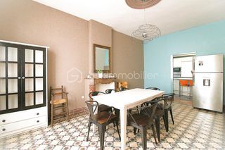  Propri�t�/ch�teau � vendre 7 pi�ces 205 m�