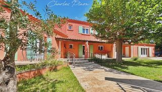  Maison � vendre 7 pi�ces 200 m�