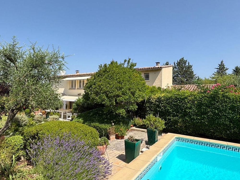 � vendre  Maison Uz�s (30700)