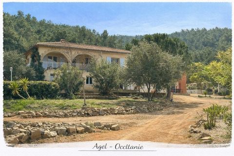   Maison + 4 g�tes � activit� touristique rentable et cadre exceptionnel Maison - 14 pi�ce(s) - 275 m�