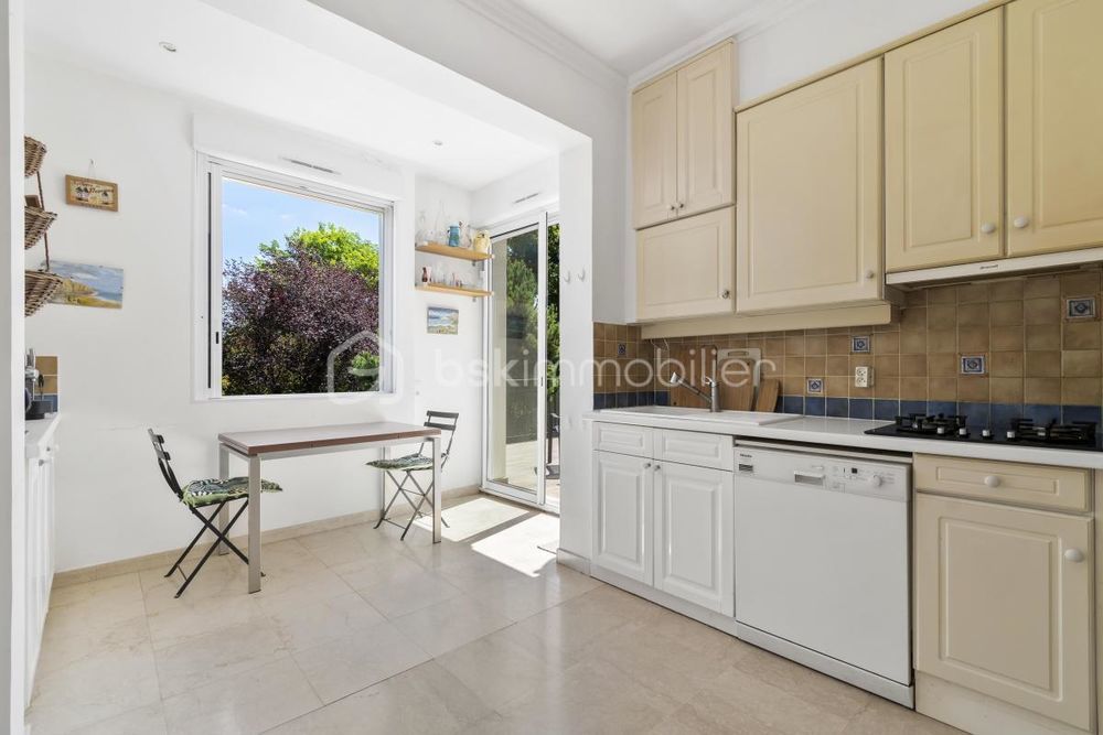 � vendre  Maison Marnes-la-Coquette (92430)