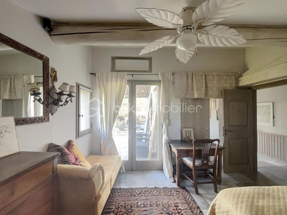 � vendre  Propri�t�/ch�teau M�nerbes (84560)