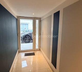  Immeuble � vendre 10 pi�ces 300 m�