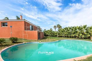  Maison � vendre 6 pi�ces 205 m�