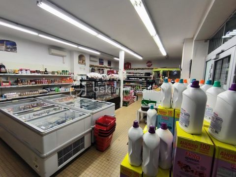 LOCAL COMMERCIAL 110000 89100 Sens