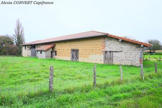  Remise / Grange � vendre 4 pi�ces 330 m�