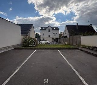  Parking / Garage � louer 12 m�