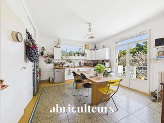  Appartement � vendre 9 pi�ces 230 m�