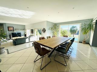  Maison � vendre 7 pi�ces 240 m�