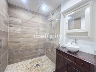  Maison � vendre 12 pi�ces 247 m�