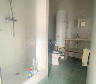  Immeuble � vendre 7 pi�ces 250 m�