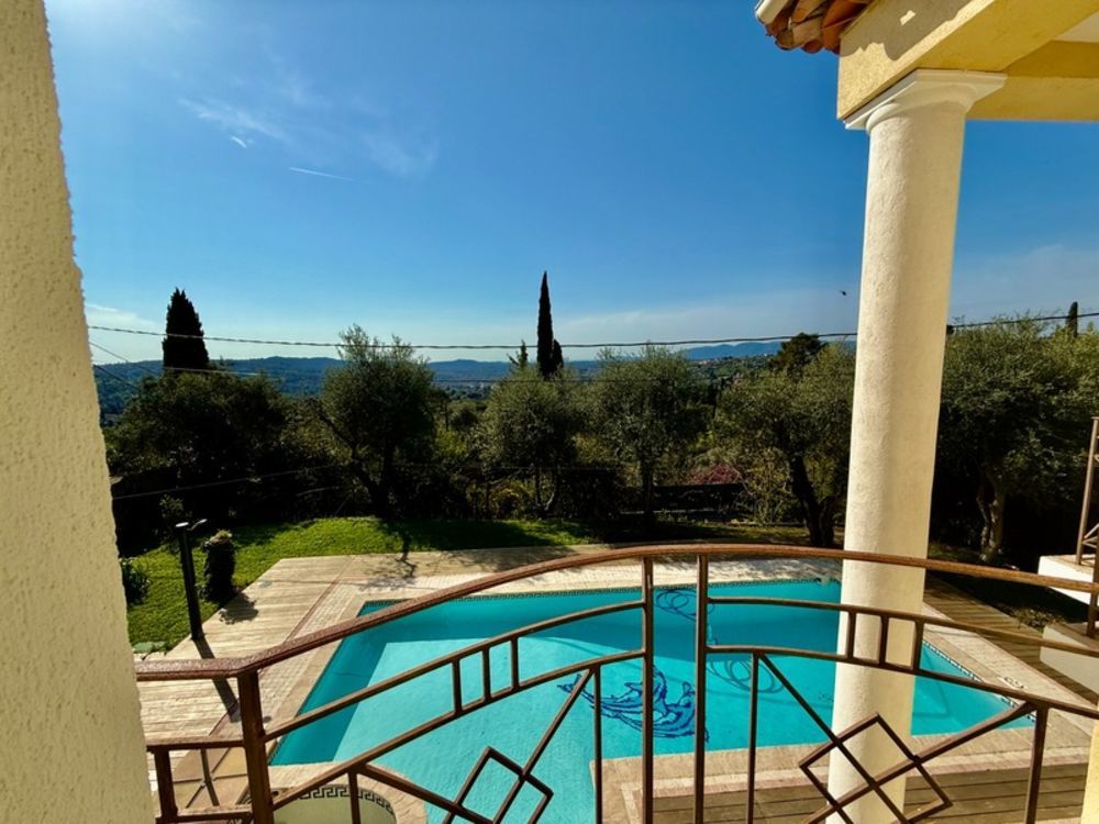 � vendre  Villa Grasse (06130)